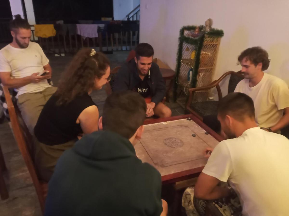 One More Night Hostel סיגירייה מראה חיצוני תמונה